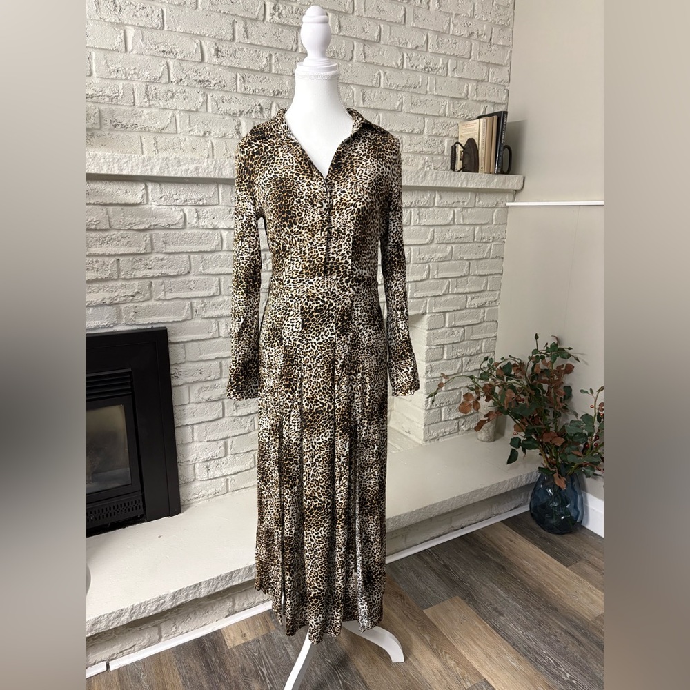 C'Est Moi Leopard Print Collared V-Neck Maxi Dress Size Large